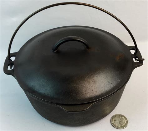 The stylized logo was a combination of large-sized “W,” “SIDNEY,” and “O. . Antique cast iron dutch oven identification guide